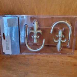 Two Pairs of Scarf Holders/Holdbacks New